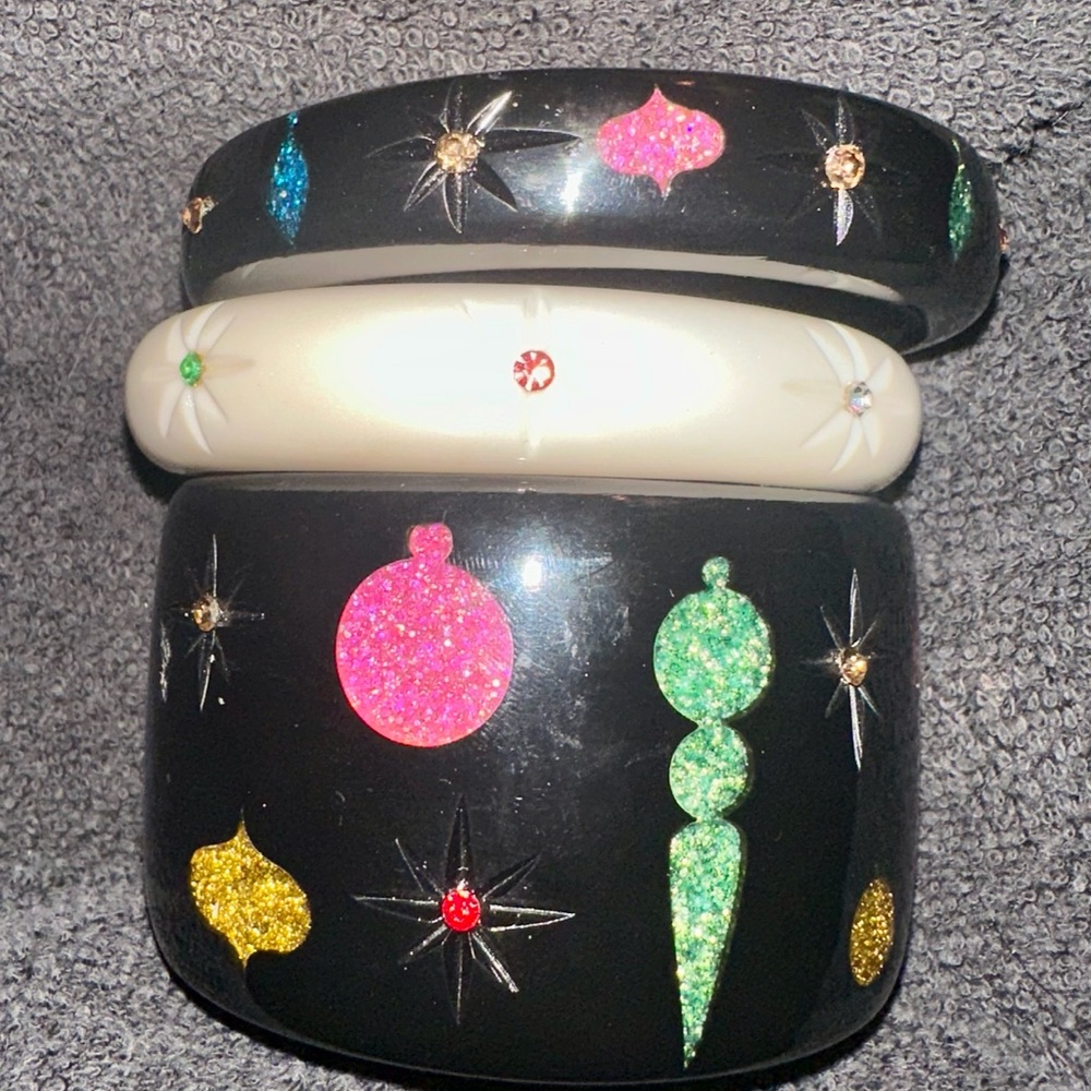 Splendette Bejeweled Baubles Set